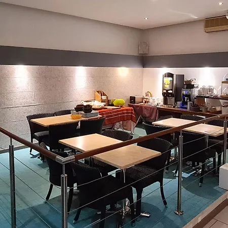 Hotel Les Palmiers Fréjus