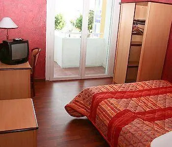 Les Palmiers Hotel 3*