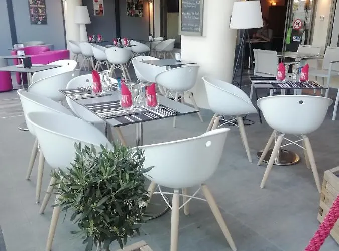 Les Palmiers 3* Фрежюс