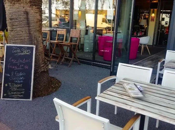 Отель Les Palmiers