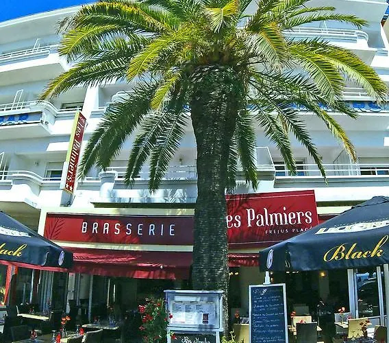 Отель Les Palmiers